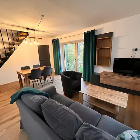 Neli A Kubík Apartman *